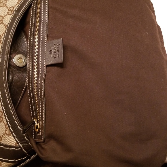 Gucci Handbag With Gold Bow - Picture 6 of 7